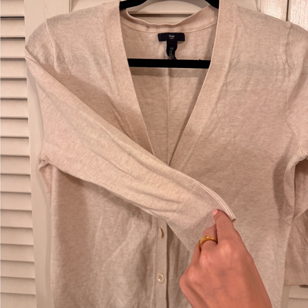 GAP Cream Cardigan Sweater - Picture 3 of 3